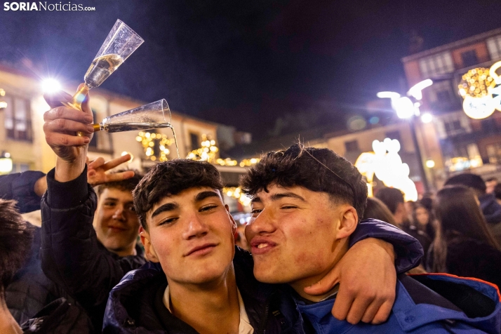 Champanada Nochevieja 2025./ Viksar Fotografía