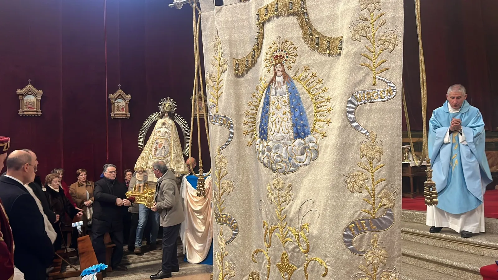 Foto 10 - La imagen de la Virgen del Coro regresa al convento de las Concepcionistas en &Aacute;greda