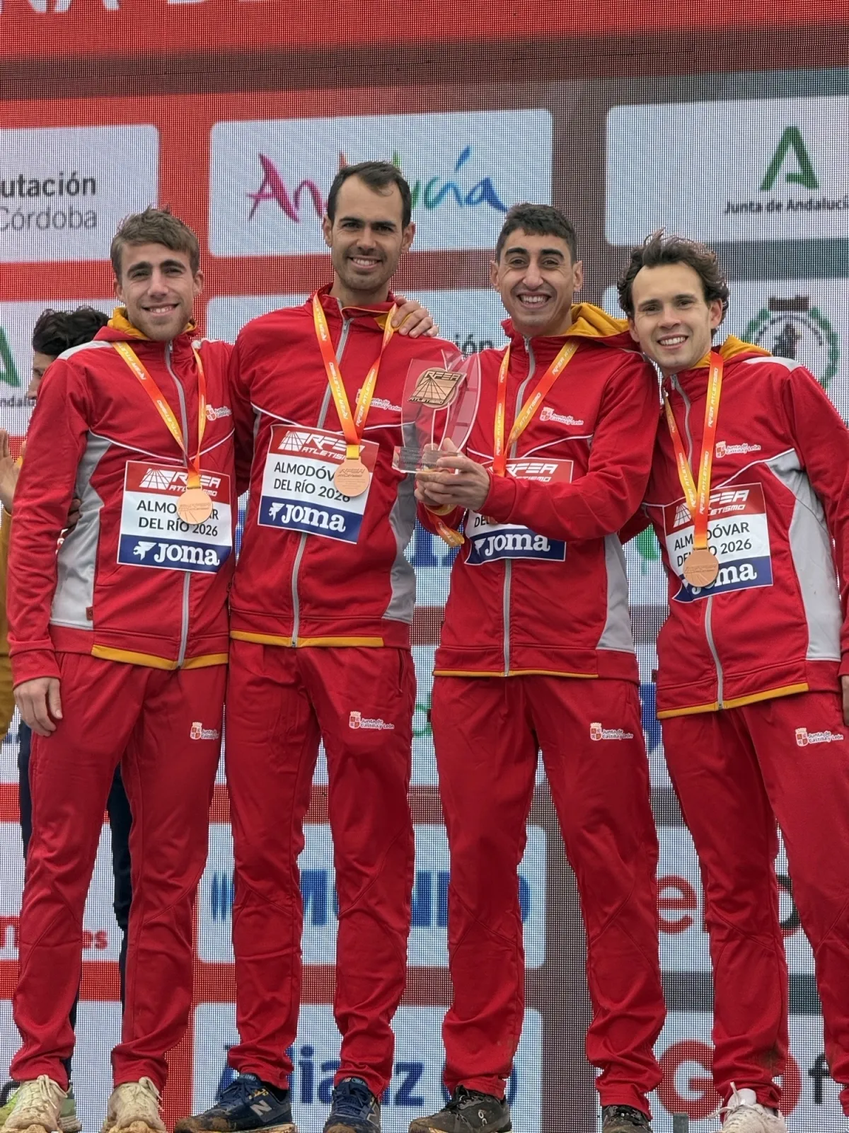 Foto 8 - Castilla y Le&oacute;n confirma su potencia en el Nacional de Cross con nueve medallas
