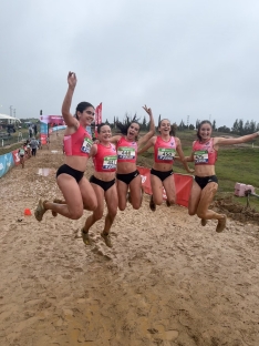 Foto 6 - Castilla y Le&oacute;n confirma su potencia en el Nacional de Cross con nueve medallas