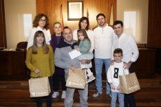 Foto 4 - Almaz&aacute;n entrega los premios de sus concursos de postales, fachadas y fotograf&iacute;a