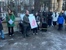 Foto 3 - Recuerdo y Dignidad devuelve restos mortales de 1.936 a dos familias en un acto muy emotivo