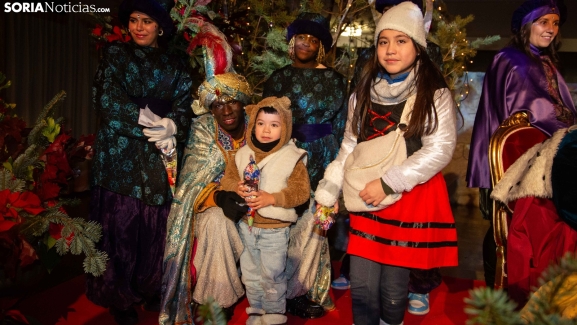 ¿Has estado en la recepción de los Reyes Magos en Soria? Búscate en nuestra galería