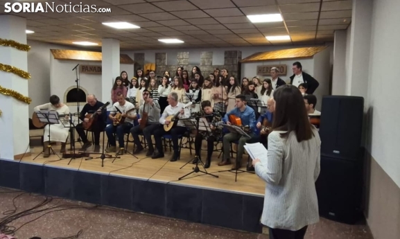 El festival navideño de Duruelo recauda 1.000 euros a favor de la Asociación Española Contra el Cáncer