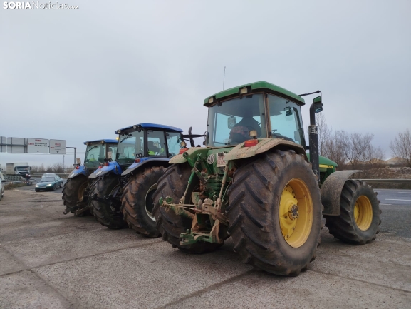 Los tractores vuelven a las carreteras y avisan: Los consumidores comerán peor con Mercosur