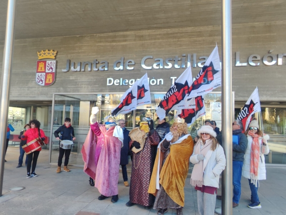 Los Reyes Magos sorianistas le traen carbón a Mañueco