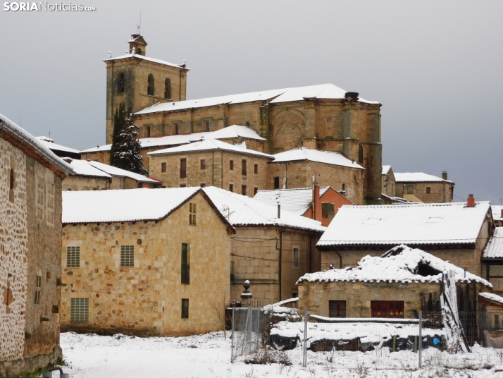 Fotos: Uno de los pueblos m&aacute;s bonitos de Espa&ntilde;a, cubierto por la nieve