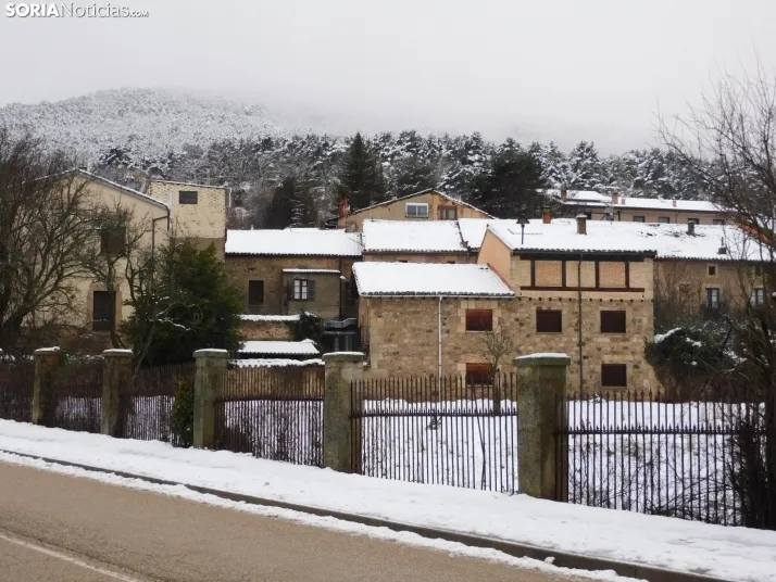 Fotos: Uno de los pueblos m&aacute;s bonitos de Espa&ntilde;a, cubierto por la nieve