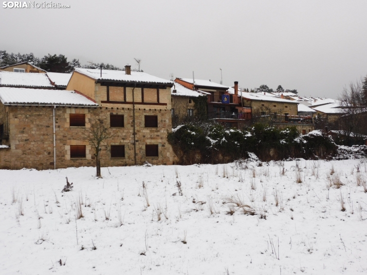 Fotos: Uno de los pueblos m&aacute;s bonitos de Espa&ntilde;a, cubierto por la nieve