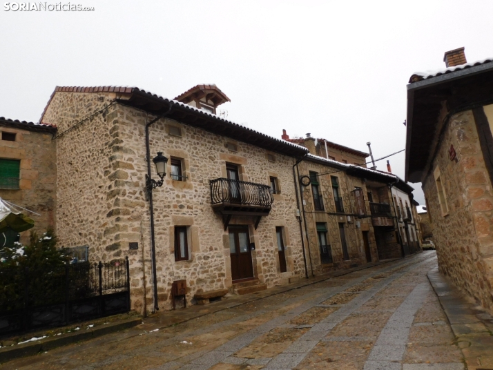 Fotos: Uno de los pueblos m&aacute;s bonitos de Espa&ntilde;a, cubierto por la nieve