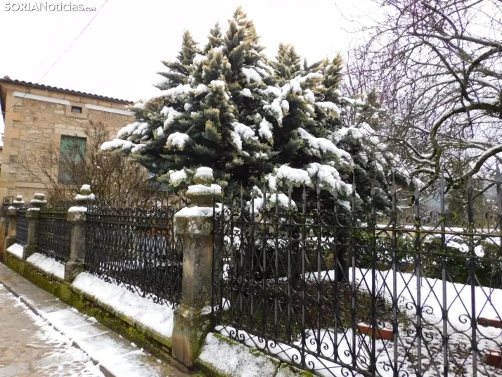 Fotos: Uno de los pueblos m&aacute;s bonitos de Espa&ntilde;a, cubierto por la nieve