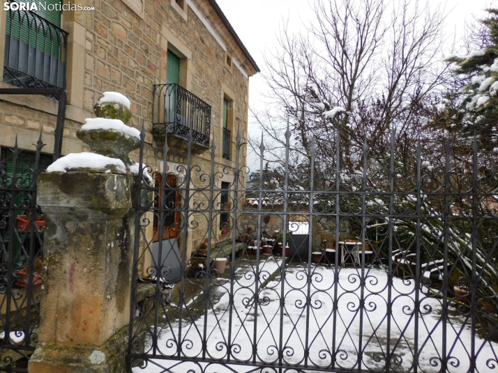 Fotos: Uno de los pueblos m&aacute;s bonitos de Espa&ntilde;a, cubierto por la nieve