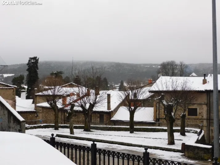 Fotos: Uno de los pueblos m&aacute;s bonitos de Espa&ntilde;a, cubierto por la nieve
