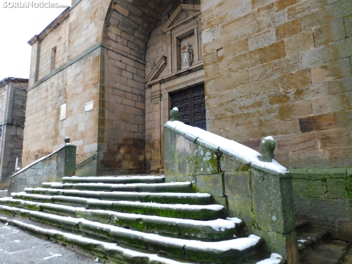 Fotos: Uno de los pueblos m&aacute;s bonitos de Espa&ntilde;a, cubierto por la nieve
