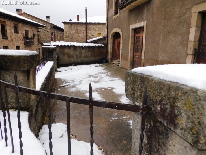 Fotos: Uno de los pueblos m&aacute;s bonitos de Espa&ntilde;a, cubierto por la nieve