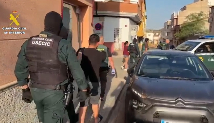 La Guardia Civil esclarece un violento robo en El Burgo: El ADN de un pasamontañas delata a los atracadores 