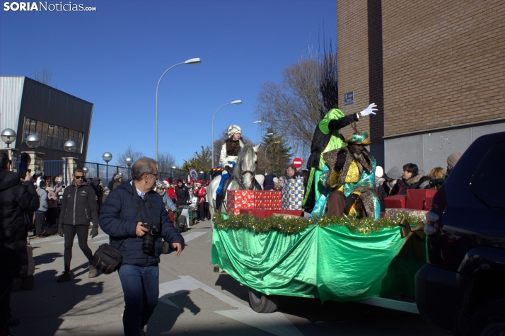 Una imagen de la llegada de los Señores de Oriente a ASPACE. /PC