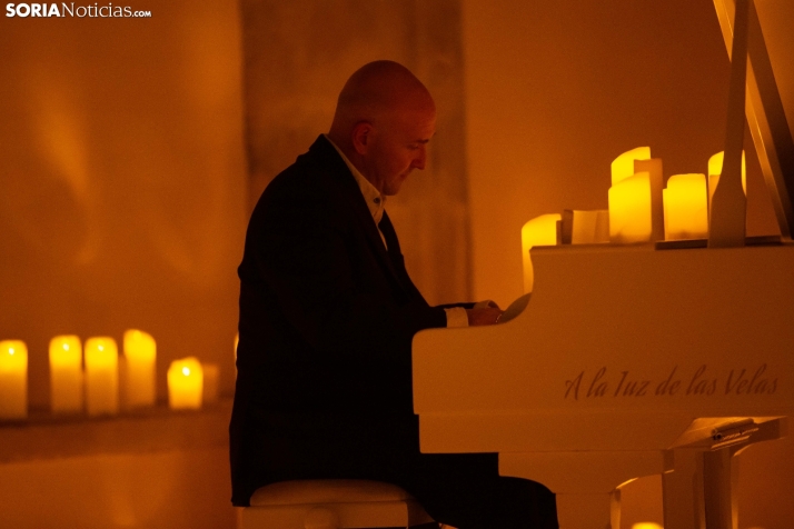 Piano y velas en Soria