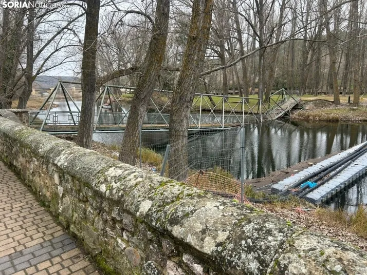Retirada de la pasarela sobre el río Duero. 