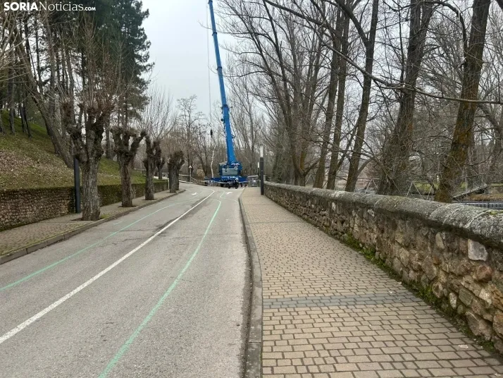 Retirada de la pasarela sobre el río Duero. 