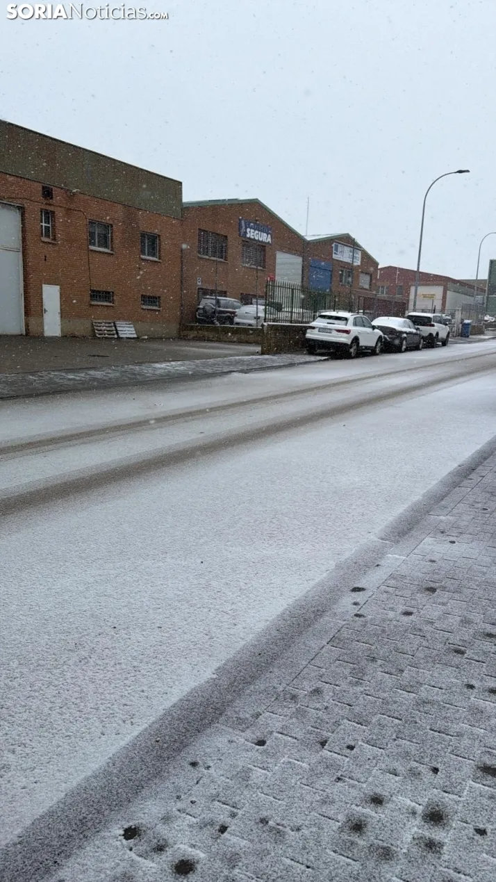 Una imagen de la nevada esta mañana de miércoles. /SN