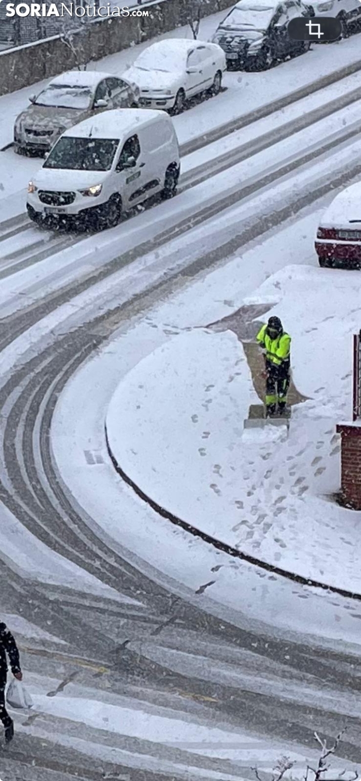 Una imagen de la nevada esta mañana de miércoles. /SN
