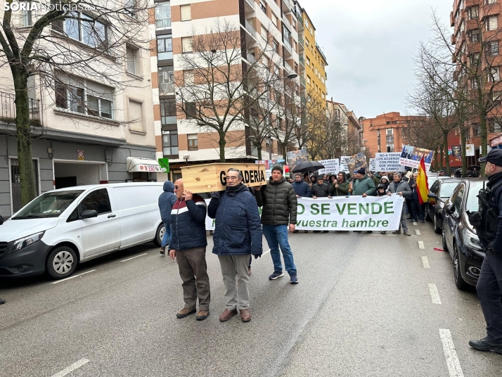 GALER&Iacute;A | El campos soriano se levanta ante los acuerdos internacionales de la UE
