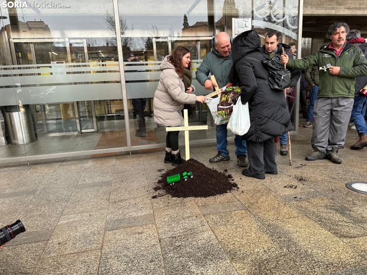 GALER&Iacute;A | El campos soriano se levanta ante los acuerdos internacionales de la UE