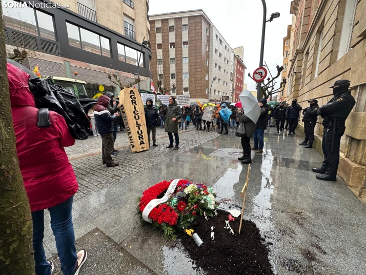 GALER&Iacute;A | El campos soriano se levanta ante los acuerdos internacionales de la UE