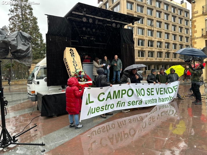 GALER&Iacute;A | El campos soriano se levanta ante los acuerdos internacionales de la UE