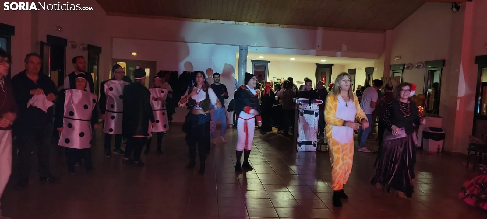Foto 10 - En im&aacute;genes: Carbonera de Frentes celebra su Carnaval por todo lo alto