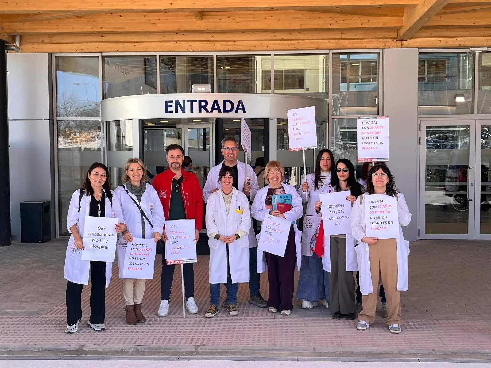 Fotos de la protesta de CCOO en el hospital 