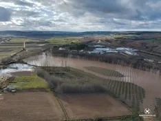 Estado del cauce en San Esteban de Gormaz. , Marcos de Marcos (IberianDrone).
