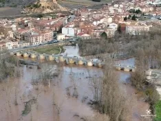Estado del cauce en San Esteban de Gormaz. , Marcos de Marcos (IberianDrone).