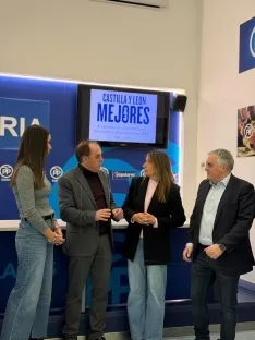 Foto 8 - El PP soriano presenta oficialmente su lista para las auton&oacute;micas: "Veteran&iacute;a y juventud"