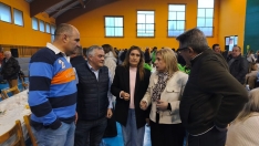 Foto 4 - Quintana Redonda celebra la tradici&oacute;n de la Matanza junto a responsables populares