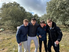 Foto 6 - El fr&iacute;o desluce el Jueves Lardero en Los Royales con una escasa afluencia de j&oacute;venes