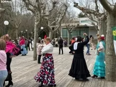 Foto 5 - Soria celebra el D&iacute;a de Andaluc&iacute;a con sevillanas en la Dehesa