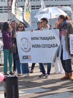 Imágenes de la protesta de batas blancas, hoy, en Soria. | I. López/ CESM