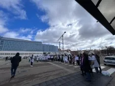 Foto 4 - La Junta reconoce el "notable" impacto de la huelga m&eacute;dica y ve "dif&iacute;cil" contener las listas de espera