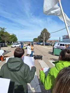Imágenes de la protesta de batas blancas, hoy, en Soria. | I. López/ CESM