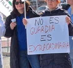 Imágenes de la protesta de batas blancas, hoy, en Soria. | I. López/ CESM