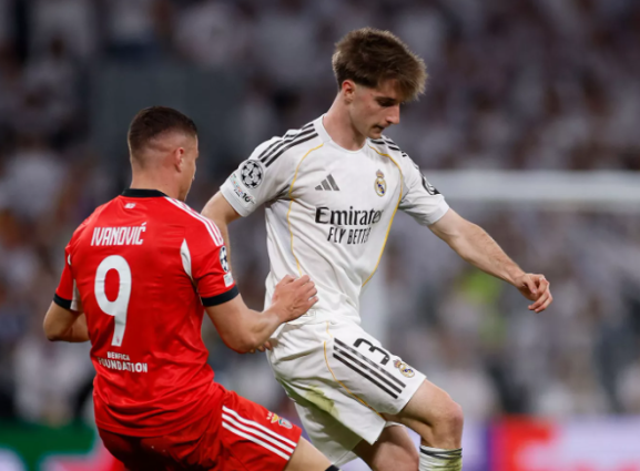 El soriano César Palacios debuta en Champions con el Real Madrid