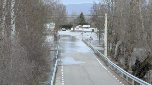 Cortada la carretera SO-P-6007 entre Garray y Tardesillas por inundación