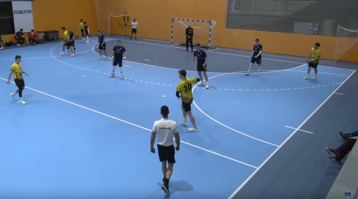 OAR Coruña vs BM Soria 30-29: Penalti fuera de tiempo que quita el empate al BM Soria