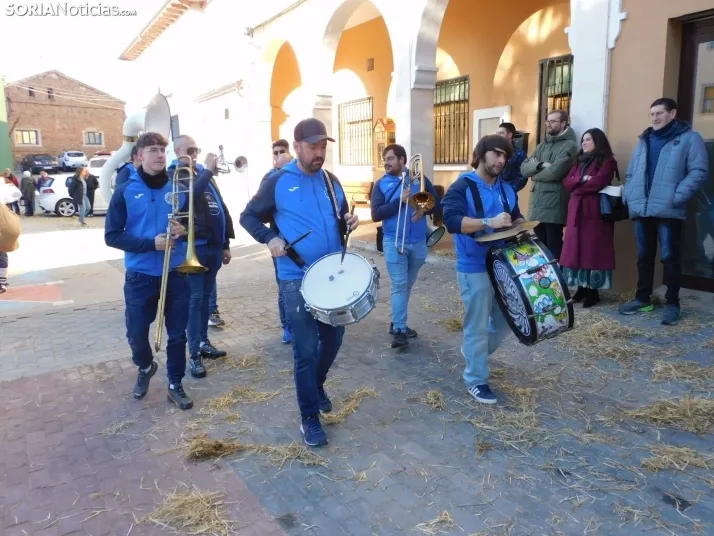Fotos: Los zarrones vuelven a Borobia para celebrar uno de los carnavales m&aacute;s tradicionales de la provi