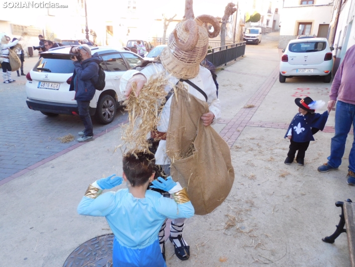 Fotos: Los zarrones vuelven a Borobia para celebrar uno de los carnavales m&aacute;s tradicionales de la provi