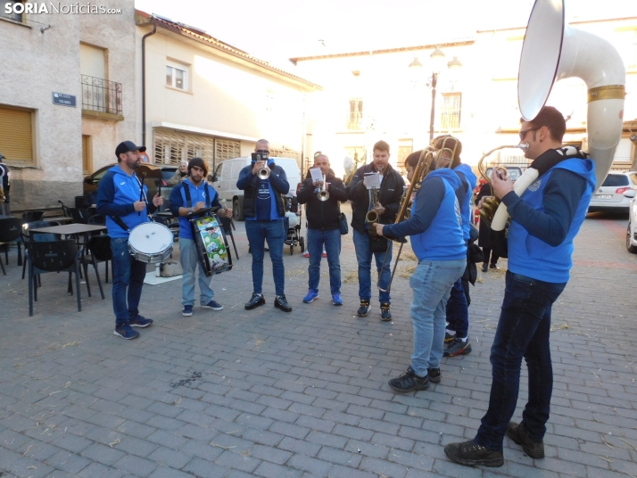 Fotos: Los zarrones vuelven a Borobia para celebrar uno de los carnavales m&aacute;s tradicionales de la provi