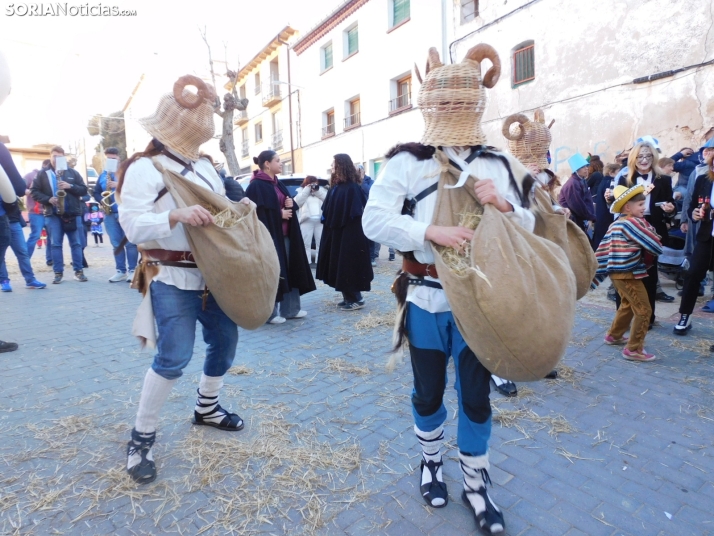 Fotos: Los zarrones vuelven a Borobia para celebrar uno de los carnavales m&aacute;s tradicionales de la provi