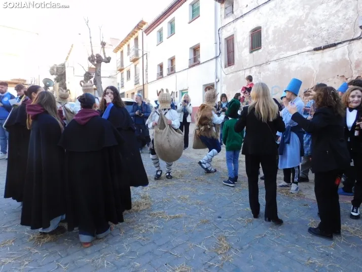 Fotos: Los zarrones vuelven a Borobia para celebrar uno de los carnavales m&aacute;s tradicionales de la provi